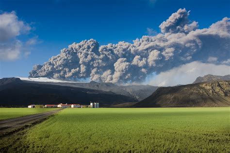 Eyjafjallajökull Hic Volcanic Eruption Case Study Video Rayburn Tours