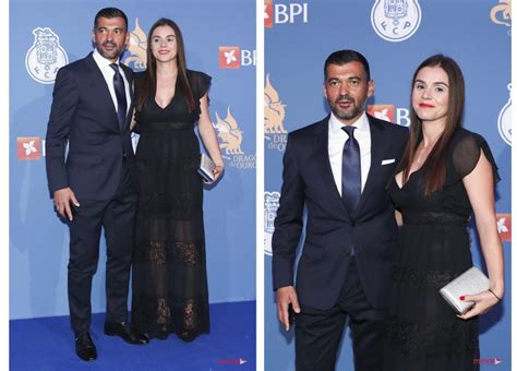 Born 15 november 1974) is a portuguese professional football manager and former player who mostly played as a right winger. Sérgio Conceição: um homem de família com objetivos ...