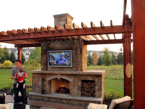Rustic Outdoor Living Room With Fireplace Traditional Patio