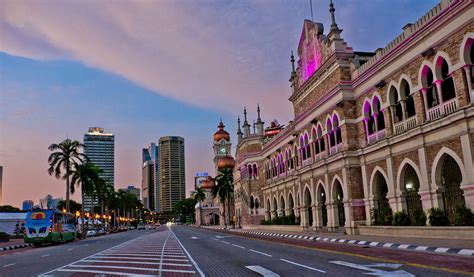 Kuala lumpur tower and petronas twin towers are notable landmarks, and the area's natural beauty can be seen at klcc park and batu caves. Pacific Express Hotel Chinatown Kuala Lumpur,Petaling Street