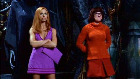 Pin By Zeisha On Movies Scooby Doo Velma Dinkley