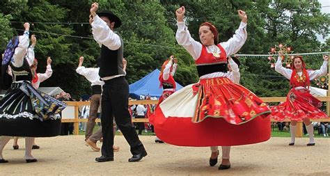 Portugal Vira Learn Portuguese Traditional Dance Traditional Attire