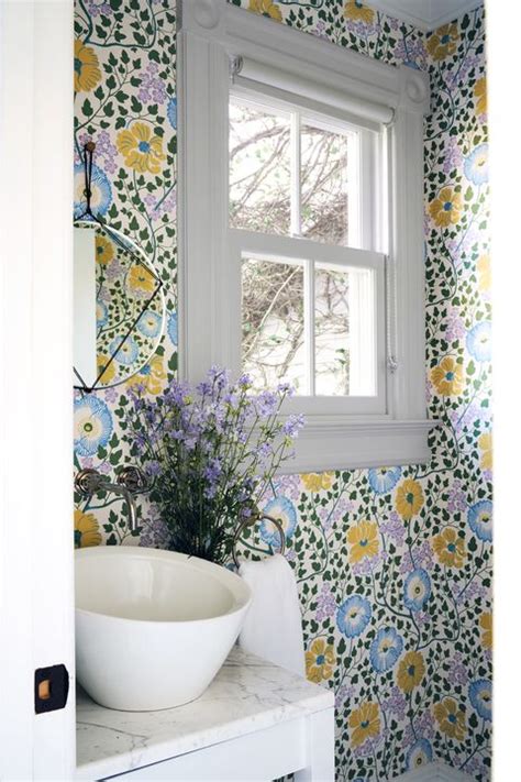 28 Bathroom Wallpaper Ideas That Will Inspire You To Be
