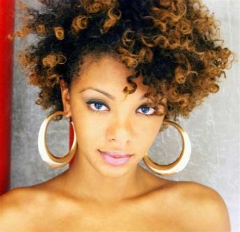 However, it can be difficult to bring out these colors when dyeing dark hair, especially black. 15 Best Short Natural Hairstyles for Black Women - Decor10 ...