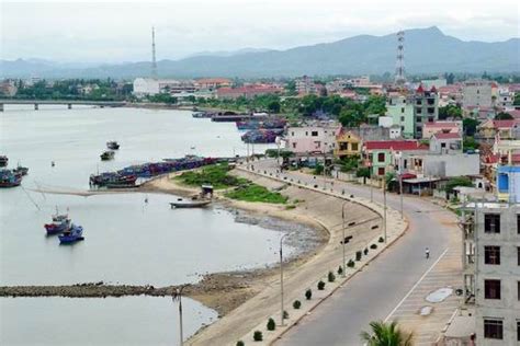 DONG HOI CITY QUANG BINH VIETNAM TOURS AND TRAVEL GUIDE