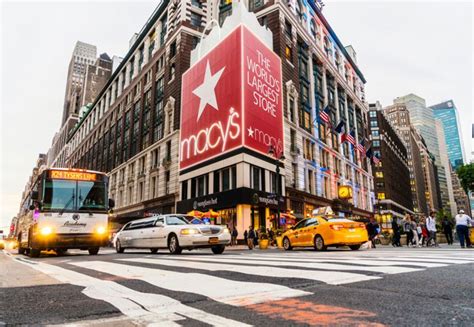 Shopping Store In New York City Best Design Idea