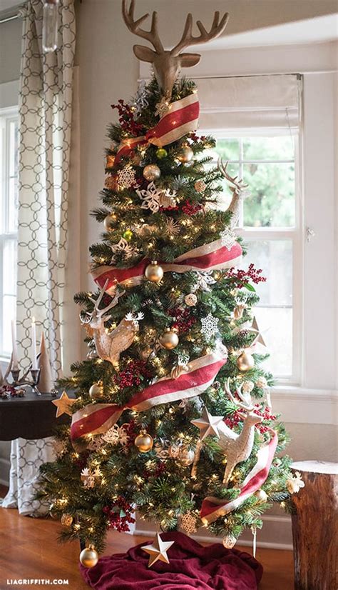 See how they compare to your traditions at home or see how many of these you already know! Christmas Tree Decoration Ideas That Aren't Boring ...