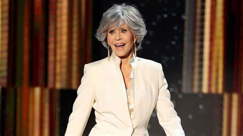 Jane Fonda Rewears Timeless Look For The 2021 Golden Globe Awards Abc News
