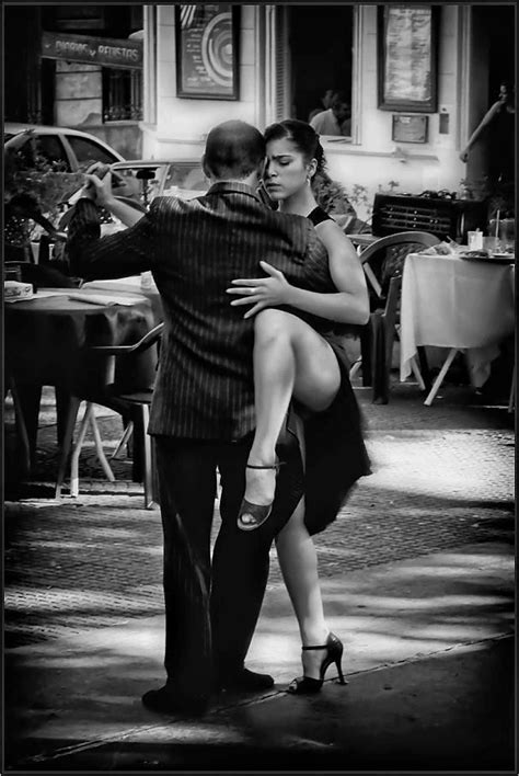 Milonga De Amor Tango Argentino Bailarines De Tango Personas Bailando