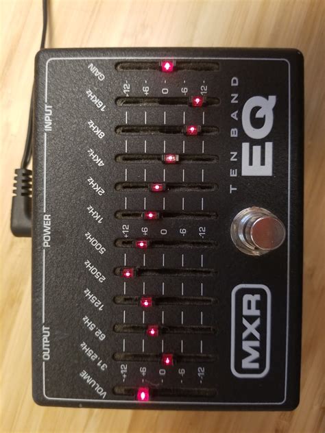 Mxr 10 Band Eq M 108 Equalizer Effects Pedal W Box Eclectic Sounds