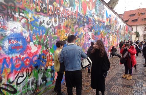 Read john lennon's angry letter about pit stainsin which the beatle reams out his laundry service. John Lennon Wall Prag, eine Sehenswürdigkeit und ein ...