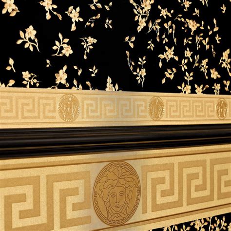 Acquistateli su versace online shop. Bordo decorativo Versace Wallpaper Greek colore metallizzato | wall-art.it