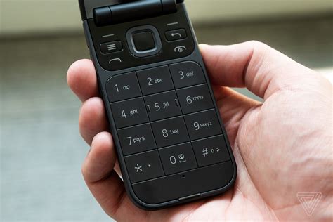 Nokias Iconic 2720 Flip Phone Is The Latest Model To Be Resurrected By