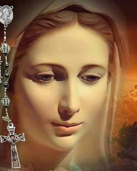 Pin By Emanuela On 0 Madonna Blessed Mary Blessed Mother Statue Mary Jesus Mother Jesus Mother