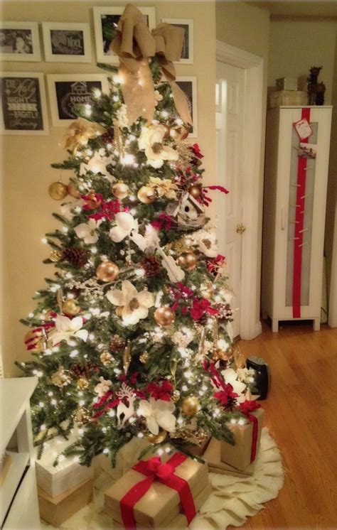 Maybe you would like to learn more about one of these? Red, gold, white, and burlap Christmas Tree | Green christmas tree decorations, Gold christmas ...