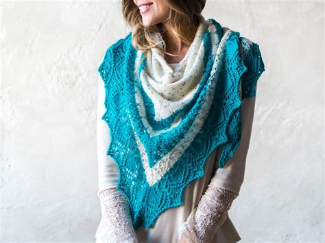 How to knit a shawl. 7 Ways to Wear a Triangular Knit Shawl