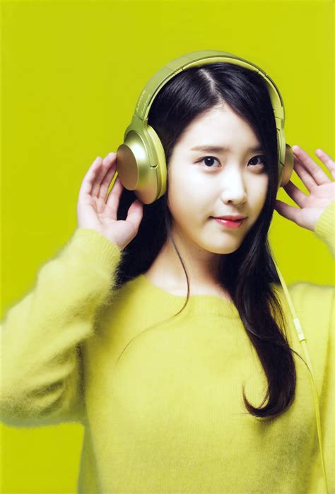 Her stage name is derived from the phrase i and you, symbolizing that people can become one through music. IU Android/iPhone Wallpaper #48625 - Asiachan KPOP Image Board