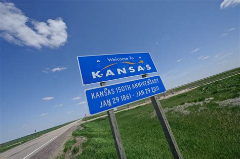 Welcome To Kansas Sign Driving Home Flickr