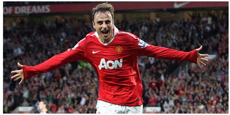 dimitar berbatov names the greatest xi of players he s played with ft ronaldo and rooney