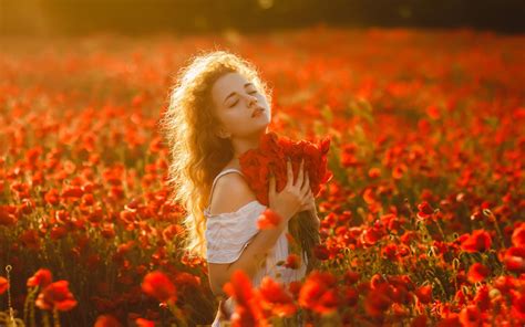 Wallpaper Red Poppies Flowers Blonde Girl Sunshine 1920x1200 Hd Picture Image