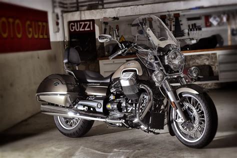 Moto Guzzi California 1400 Touring Se 2015 Le Foto Statiche E Del Test