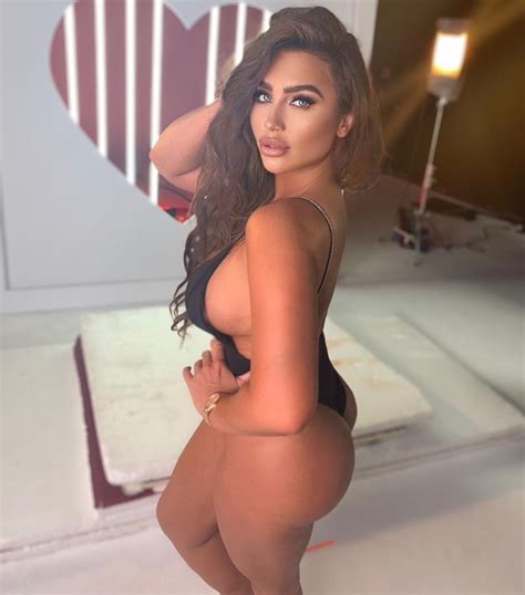 Lauren Goodgers Big Tits In London 11 Photos The Fappening