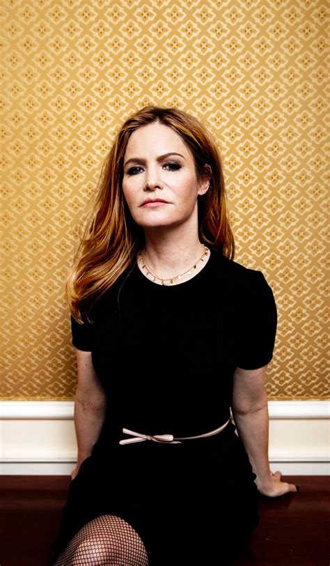 Jennifer Jason Leigh Appears On Two Screens With Few Similarities The New York Times