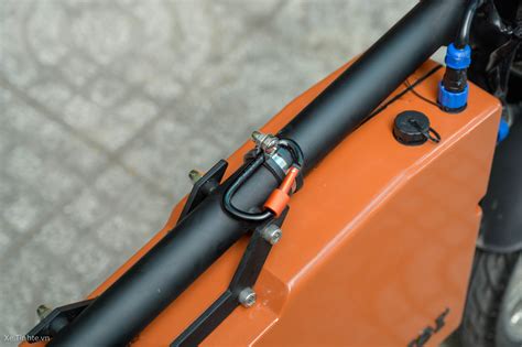 Lác mắt với công nghệ bị lãng quên trên dàn xe honda cổ saigon trước 1975 của n10tv giao xe dat bike. Trên tay Datbike Weaver: xe máy điện thiết kế cổ, chạy ...