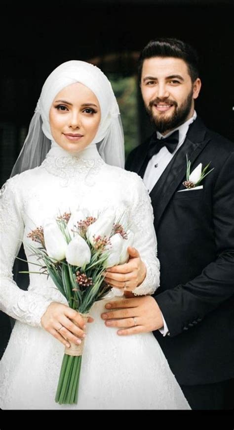 صور عرايس جميلة، صورة عريس وعروسة في يوم الفرح Wedding Portrait Poses Muslimah Wedding