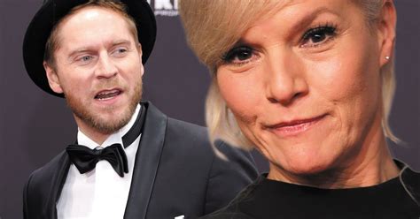 De muzikant is anno 2021 bekend van erste wahl, für immer ab jetzt and alles brennt. Ina Müller: Über Freund Johannes Oerding: "Wir haben jetzt ...