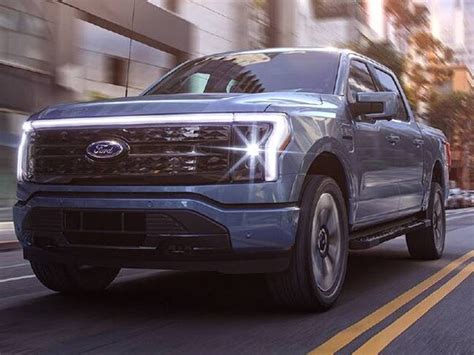 New 2022 Ford F150 Lightning Reviews Pricing And Specs Kelley Blue Book