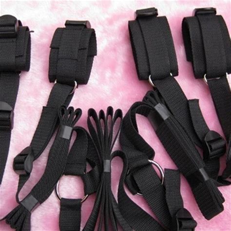 Cheap Sm Restraint Under Bed Adult Sex Toy Couple Game Strap Bondage Set Handcuffs Sex Wrists