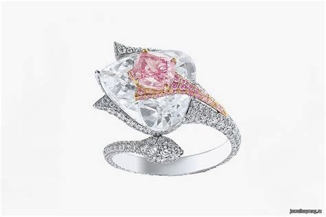 6 самых впечатляющих колец с розовыми бриллиантами — Jewellery Mag