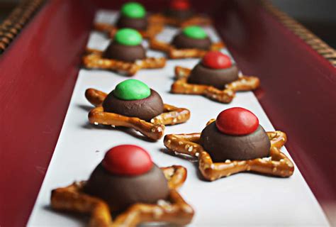 Easy Christmas Cookies With Holiday Pretezels The Wicked Noodle