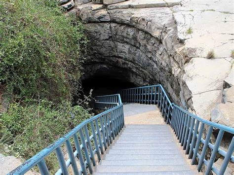 Belum Caves Visit Magnificent Wonder Of Andhra Pradesh This 2021