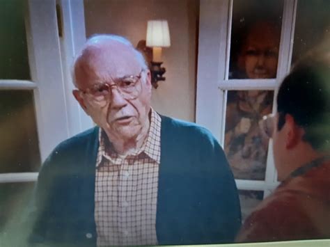 I Just Noticed This Guy Is Georges Father 🤔 Rseinfeld