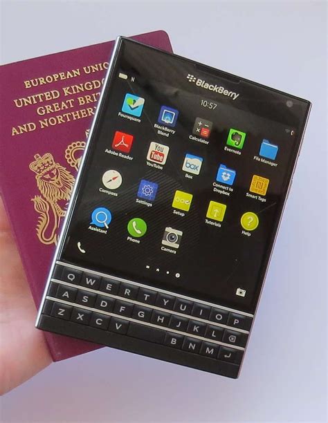 Blackberry Passport Review Too Quirky For You Itproportal