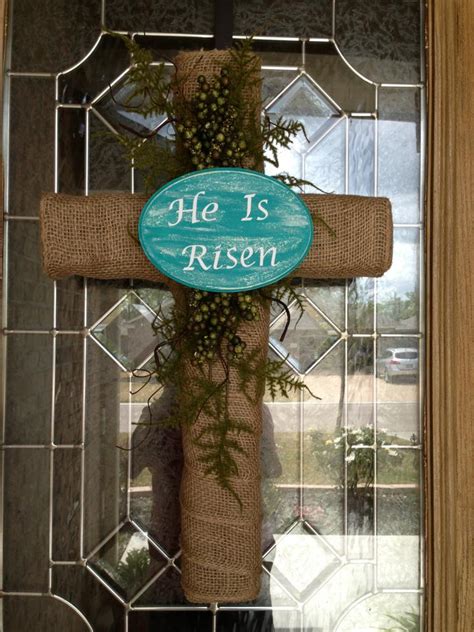 Create an atmosphere within your home that reflects your faith. Hometown Girl: Easter Crafts & Decorations