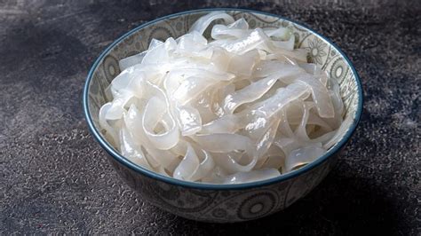 Shirataki Noodles 6 Health Benefits Nutrition Facts And Meals
