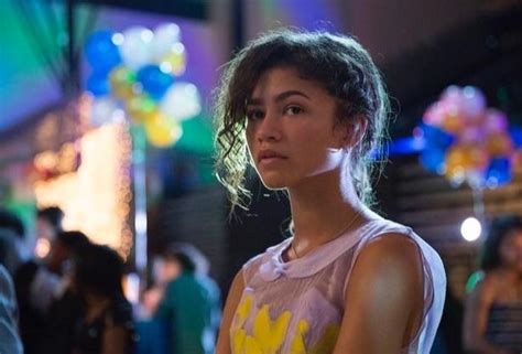 Zendaya lost her chill with rihanna's shout out! New photo of Zendaya as Michelle in Spider-Man: Homecoming ...