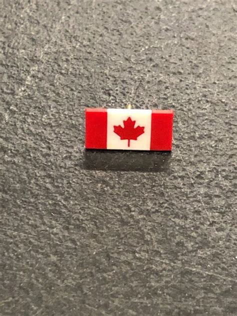 Canadian Flag Collar Lapel Pin Insignia Small Plastic Pin Ebay