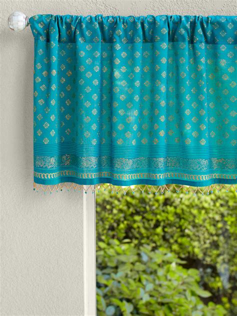 27 Gorgeous Bathroom Window Curtains And Treatments