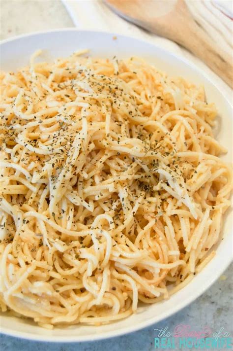 Super Easy Recipe For 5 Ingredient Parmesan Garlic Spaghetti The