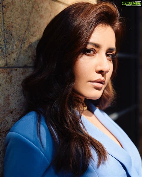 Raashi Khanna Instagram This Colour And The Winter Sun ☀️💙