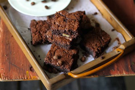 Chocolate Brownie Recipe (Video Recipe) - Fun FOOD Frolic