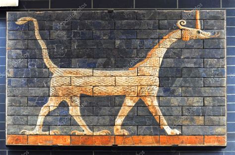 Gate Of Ishtar Of Babylon Stock Editorial Photo © Ellyl 11523440