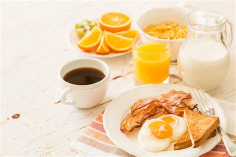 Traditional American Breakfast Stock Photo By ©anaumenko 107779850
