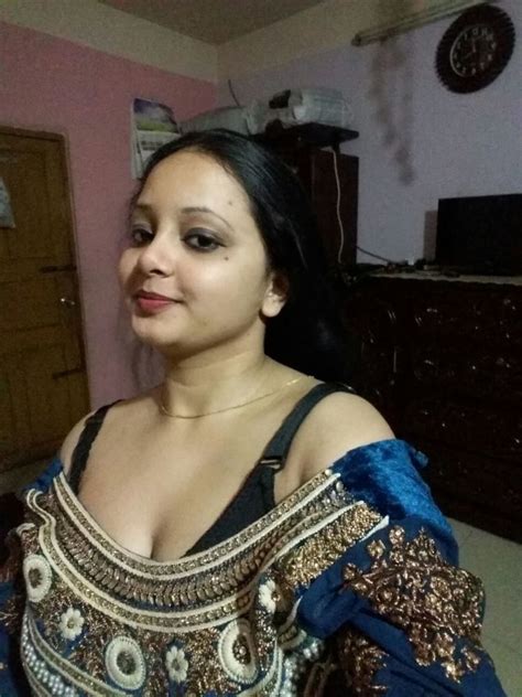 Bangla Desi Cute Wife Take Selfie Of Big Sexy Boobs Fr Hubby Pics Hot Sex Picture