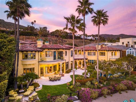 This 39000000 Palatial Mansion In Malibu Has Resort Like Backyard