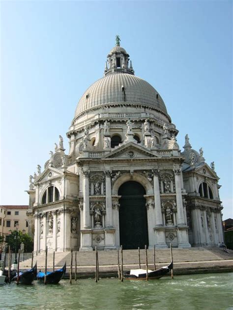 La Favola Della Botte Basilica Di Santa Maria Della Salute A Venezia